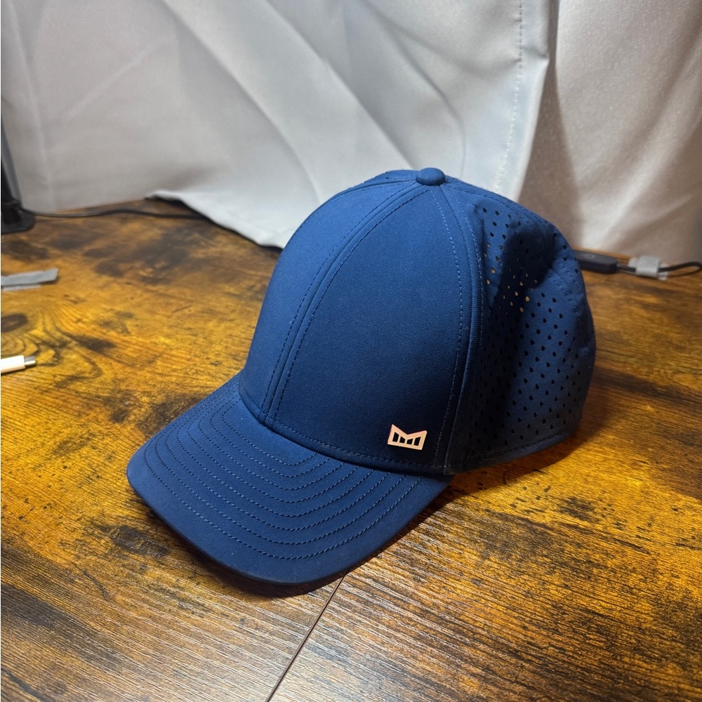Melin American A frame hat